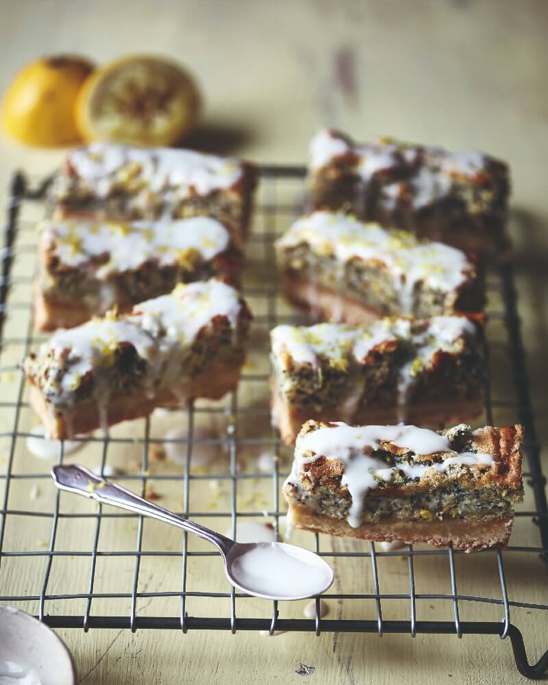 Courgette and lemon poppy seed bar mobile