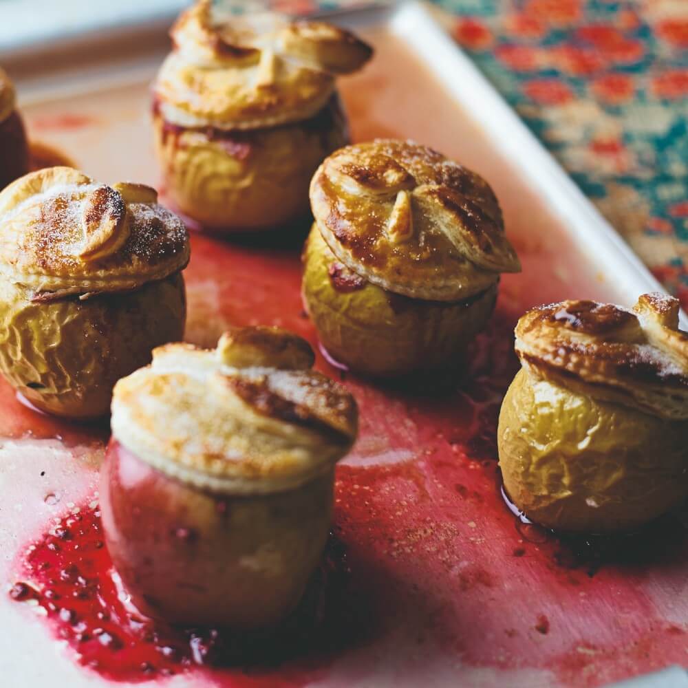 Elderflower raspberry baked apples featured